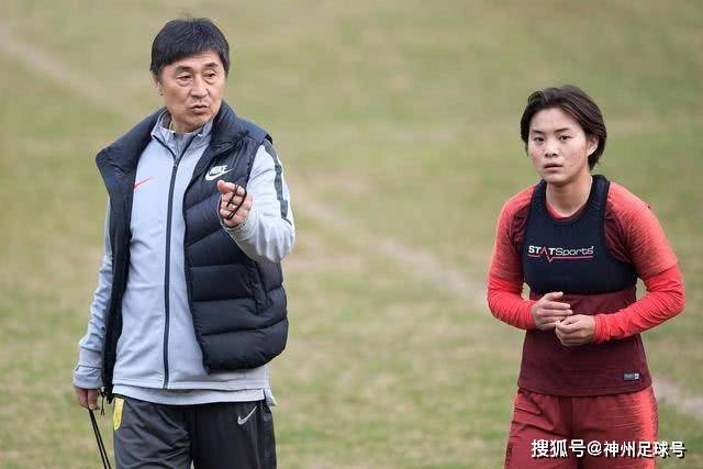 重回多伦多？曝快船猛龙正商讨伦纳德交易
